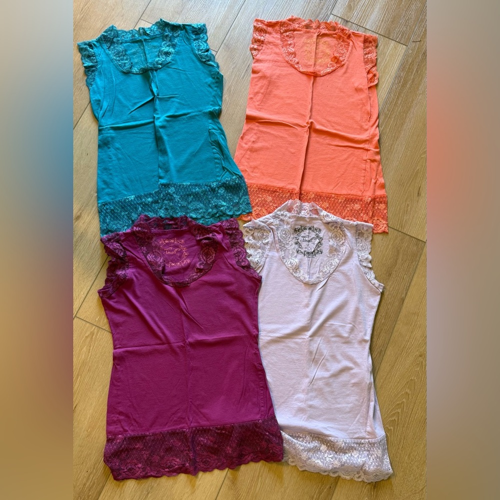 4 sleeveless camisole tops